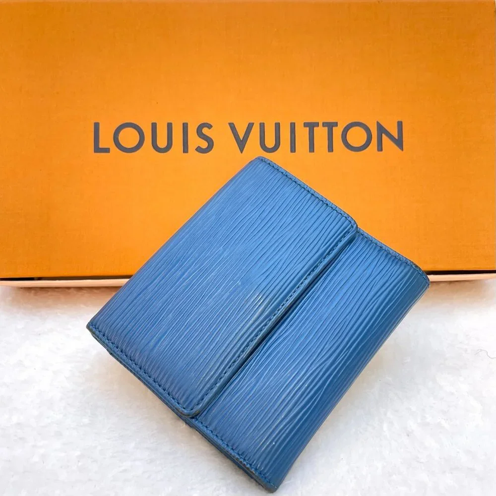 Auc Louis Vuitton blue Epi leather classic wallet w double button snap closure